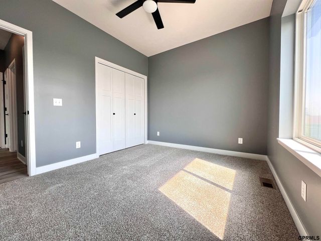 290 N 19th Street, Geneva, NE 68361