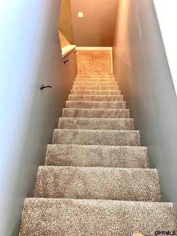 290 N 19th Street, Geneva, NE 68361