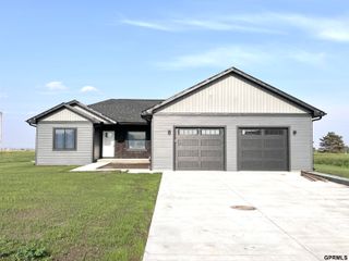 290 N 19th Street, Geneva, NE 68361