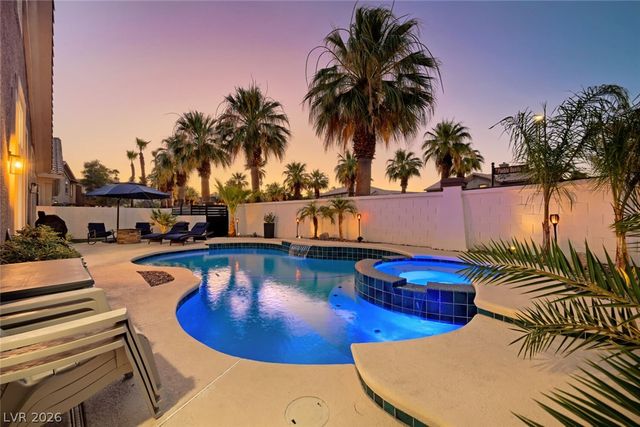 8870 Las Montanas Avenue, Las Vegas, NV 89147