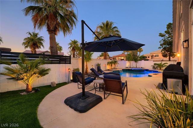 8870 Las Montanas Avenue, Las Vegas, NV 89147