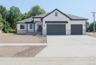 55050 Englewood Drive, Macomb Township, MI 48042