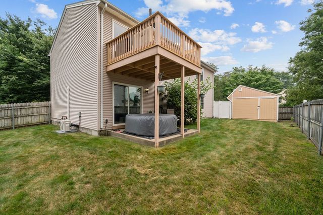 19 Desmar Court, Warwick, RI 02889
