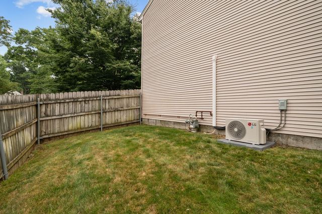 19 Desmar Court, Warwick, RI 02889