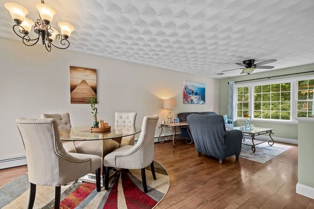 19 Desmar Court, Warwick, RI 02889