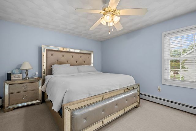 19 Desmar Court, Warwick, RI 02889