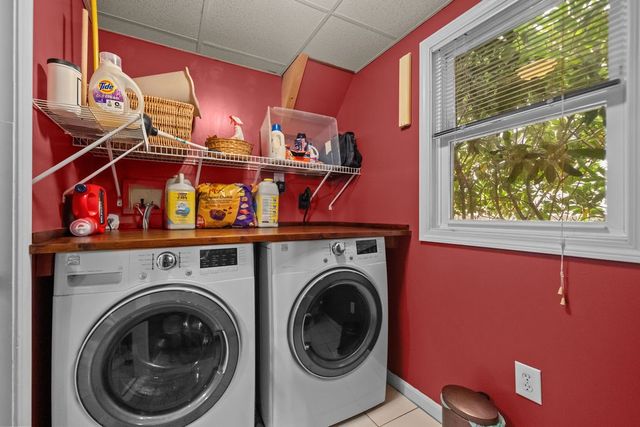 19 Desmar Court, Warwick, RI 02889