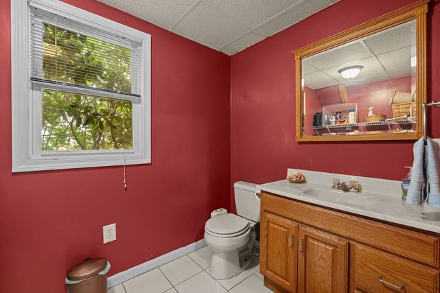 19 Desmar Court, Warwick, RI 02889