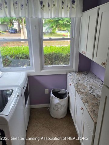 247 E 1st Street, Ovid, MI 48866