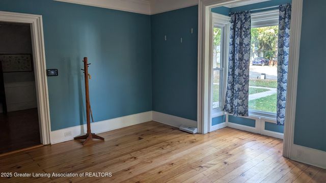 247 E 1st Street, Ovid, MI 48866