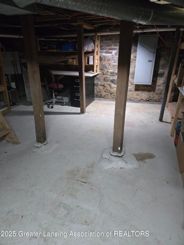 247 E 1st Street, Ovid, MI 48866