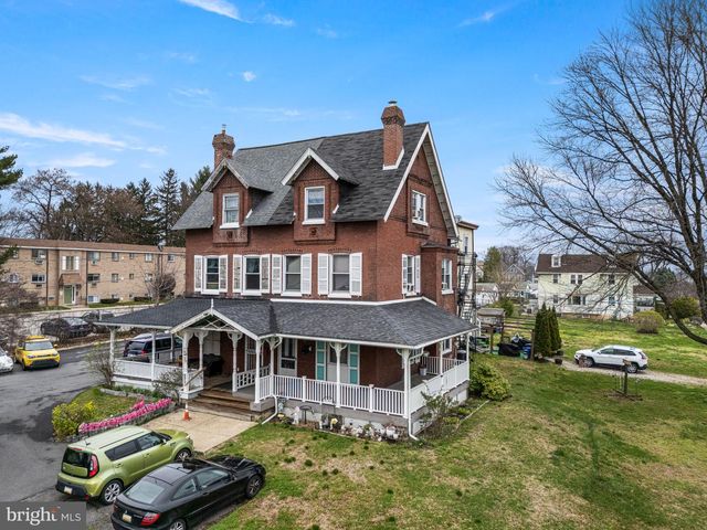 231 S OAK AVE, Clifton Heights, PA 19018