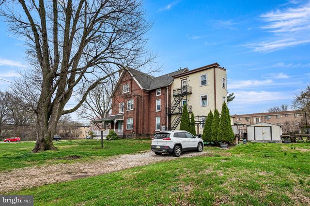 231 S OAK AVE, Clifton Heights, PA 19018