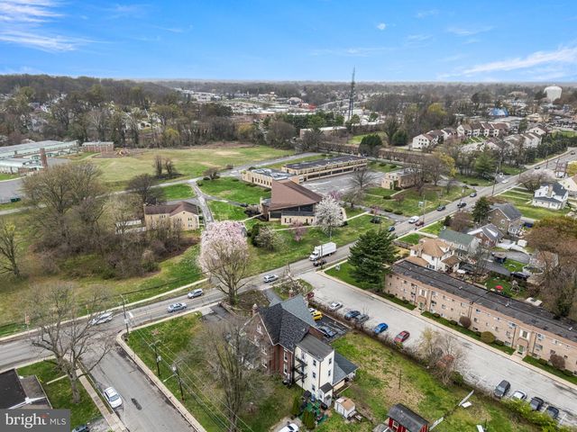 231 S OAK AVE, Clifton Heights, PA 19018