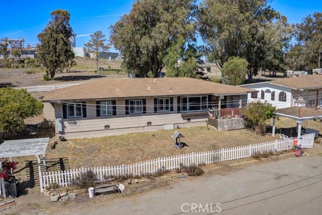 202 Monte Cristo Place, Cambria, CA 93428