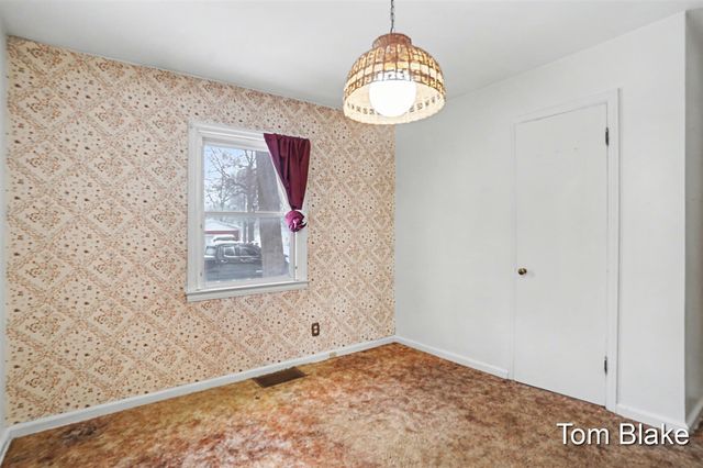 1736 Montague Avenue, Muskegon, MI 49441