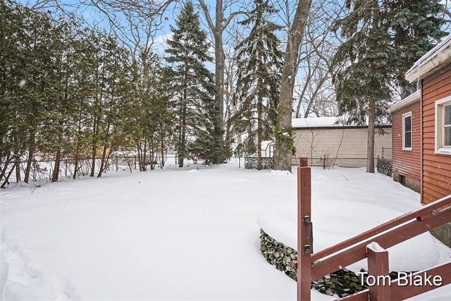 1736 Montague Avenue, Muskegon, MI 49441