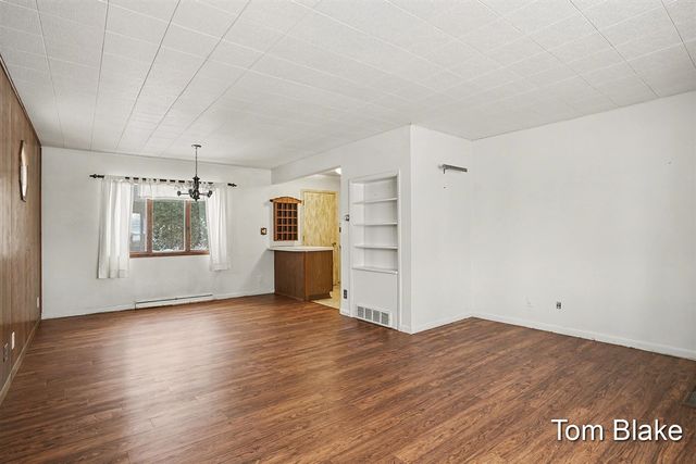 1736 Montague Avenue, Muskegon, MI 49441