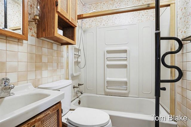 1736 Montague Avenue, Muskegon, MI 49441