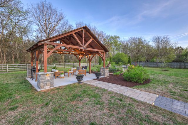 1737 Verona Caney Rd, Lewisburg, TN 37091