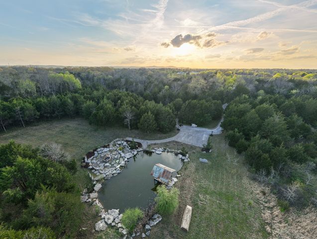 1737 Verona Caney Rd, Lewisburg, TN 37091