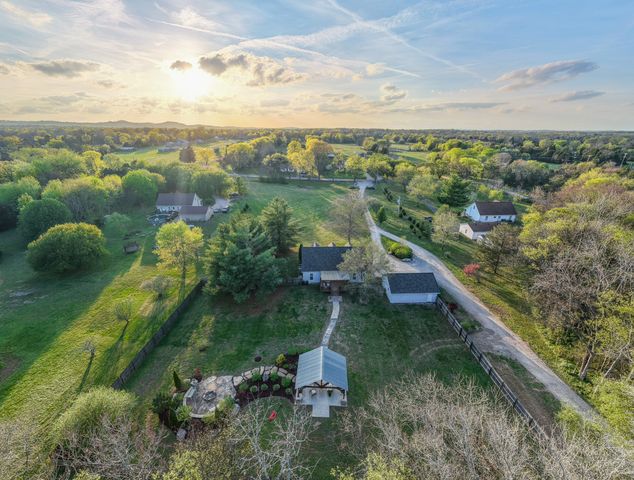 1737 Verona Caney Rd, Lewisburg, TN 37091