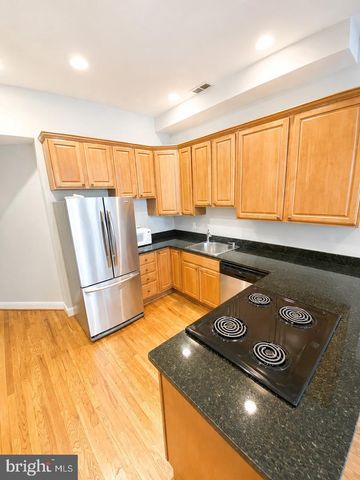 1911 8TH ST NW, Washington, DC 20001