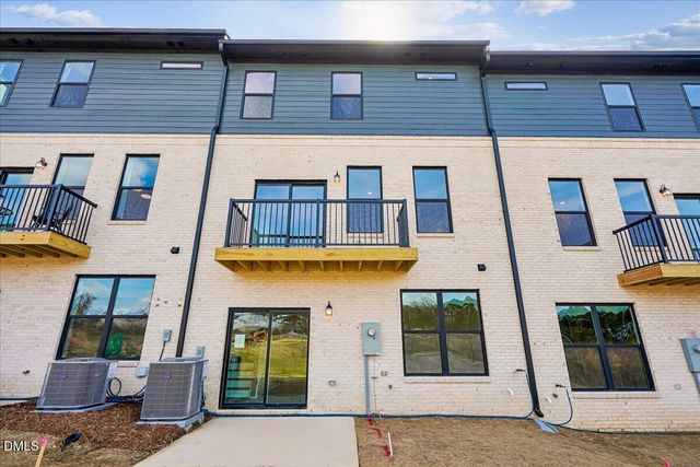 132 Midtown Rows Way 20, Fuquay Varina, NC 27526