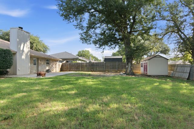 2502 Cranberry Lane, Euless, TX 76039