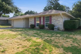 2502 Cranberry Lane, Euless, TX 76039