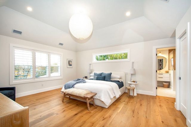 6 Touraine Ave, Hull, MA 02045