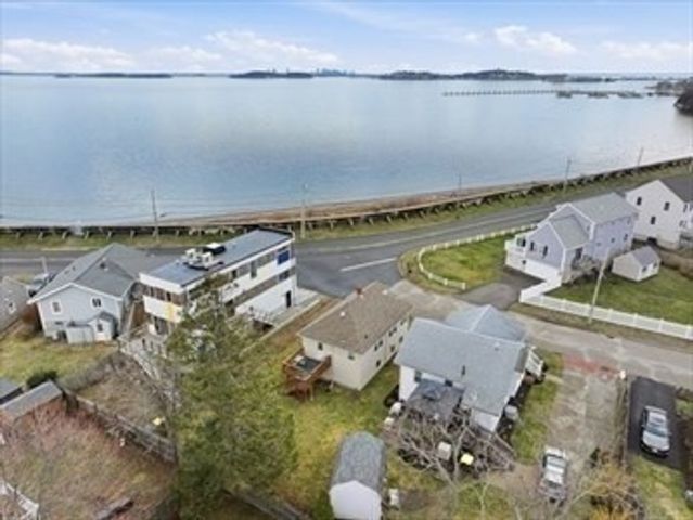 6 Touraine Ave, Hull, MA 02045
