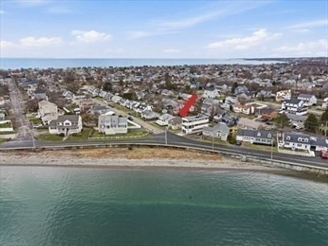 6 Touraine Ave, Hull, MA 02045