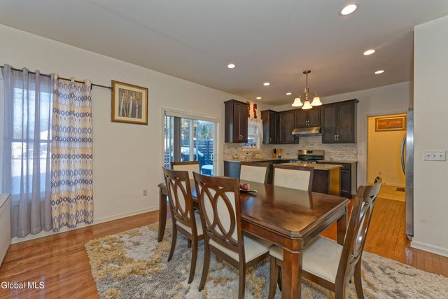 1 Haywood Lane, North Greenbush, NY 12144