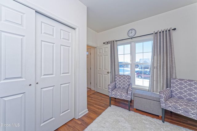 1 Haywood Lane, North Greenbush, NY 12144