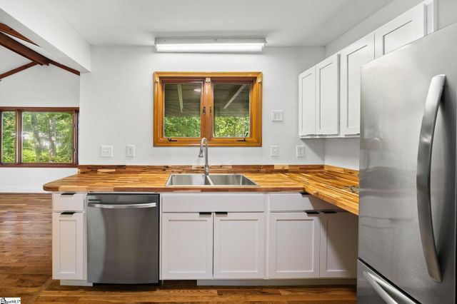 17 Ogden Drive, Greenville, SC 29617
