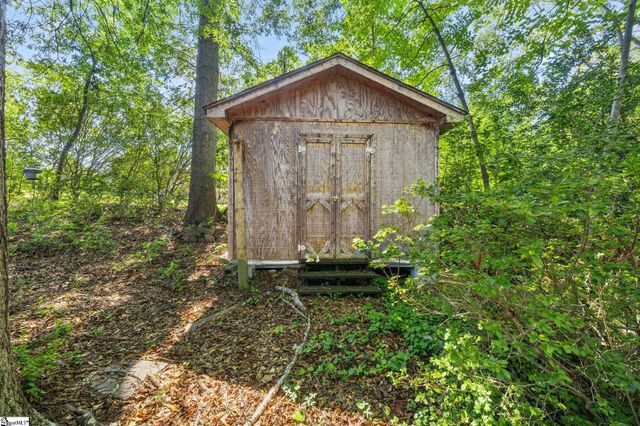 17 Ogden Drive, Greenville, SC 29617