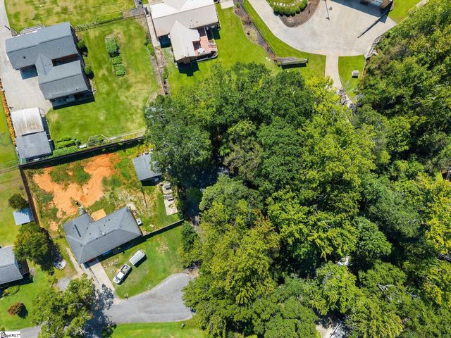 17 Ogden Drive, Greenville, SC 29617