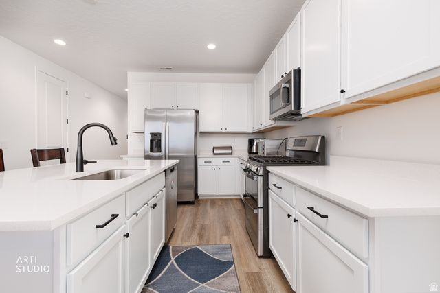 540 W LEFTY LN, Stansbury Park, UT 84074