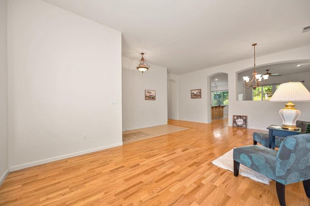 11566 Stonebrook Dr, Auburn, CA 95603