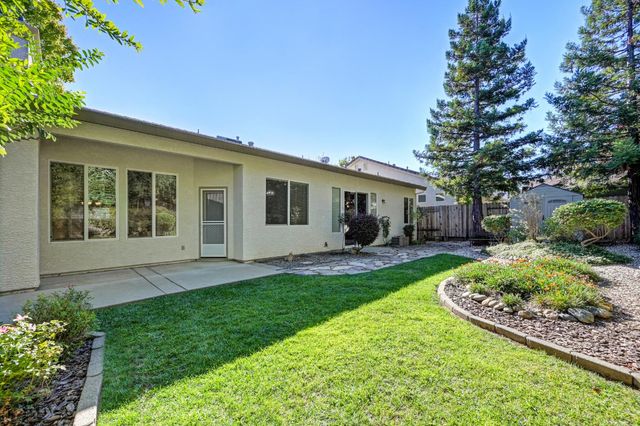 11566 Stonebrook Dr, Auburn, CA 95603