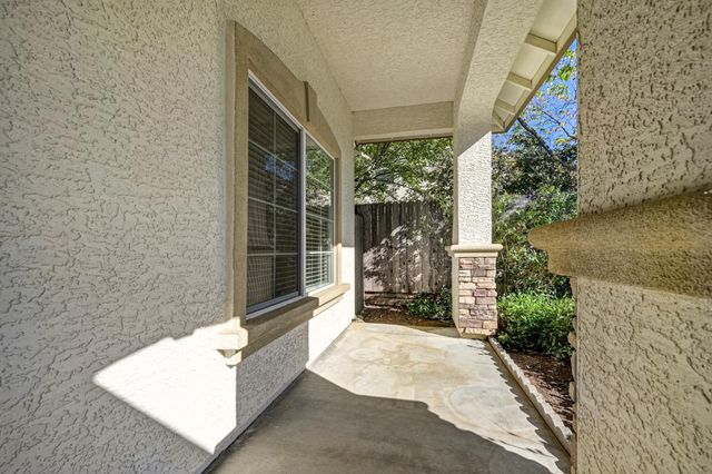 11566 Stonebrook Dr, Auburn, CA 95603