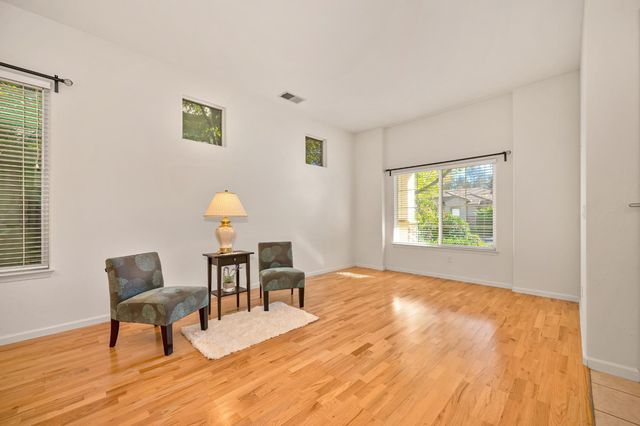 11566 Stonebrook Dr, Auburn, CA 95603