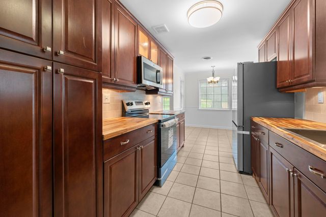499 DUSCOE ST, Collierville, TN 38017