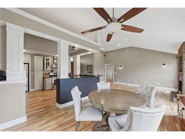 868 Brady Lane, New Richmond, WI 54017