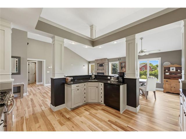 868 Brady Lane, New Richmond, WI 54017