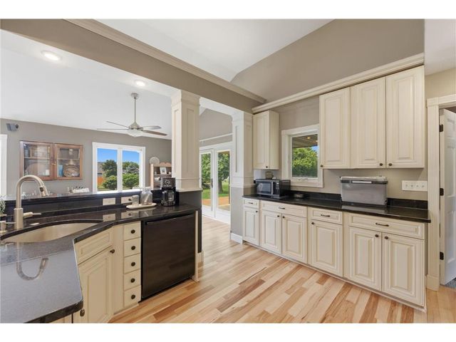 868 Brady Lane, New Richmond, WI 54017