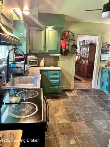 122 S Crestmoor Ave, Louisville, KY 40206