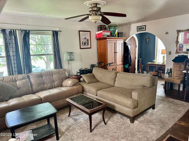 122 S Crestmoor Ave, Louisville, KY 40206