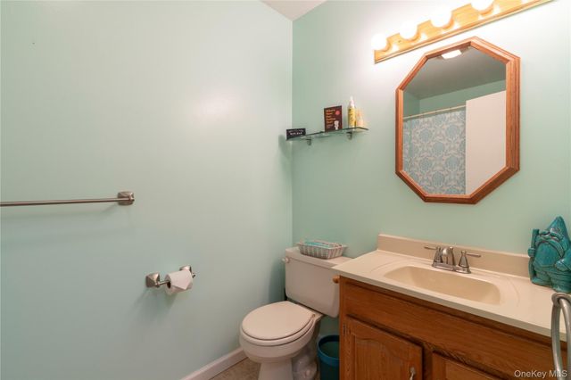24 Robyn Drive, Marlboro, NY 12542